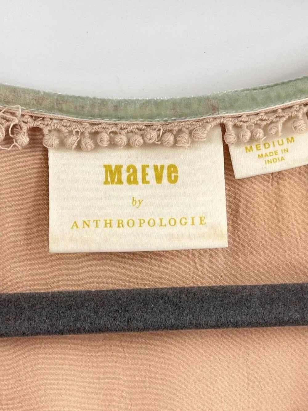 MAEVE ANTHROPOLOGIE Women's Peach Sequin V-Neck Balloon Sleeve Blouse Medium - Picture 3 of 5
